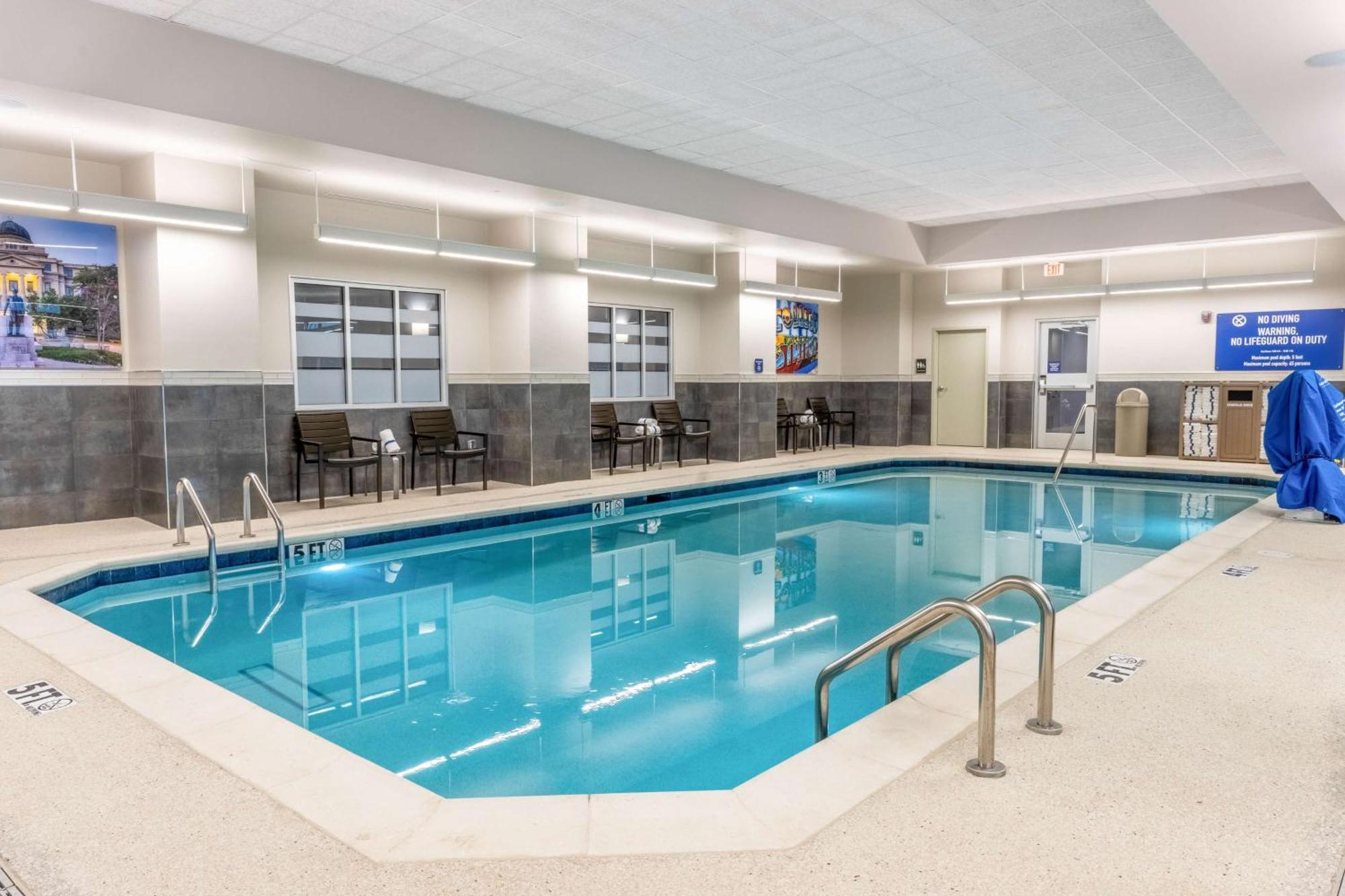 Drury Plaza Hotel カレッジ・ステーション エクステリア 写真