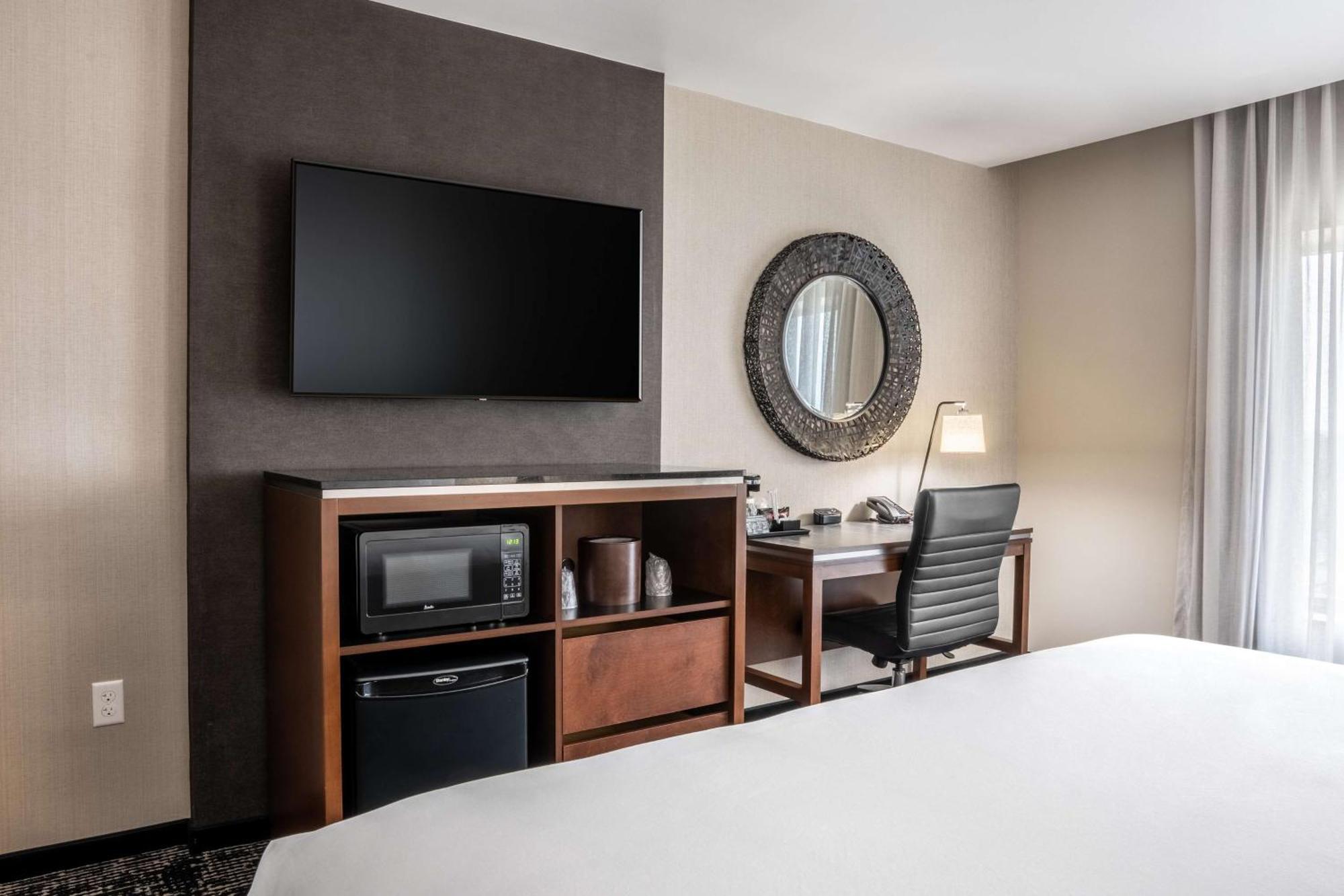 Drury Plaza Hotel カレッジ・ステーション エクステリア 写真