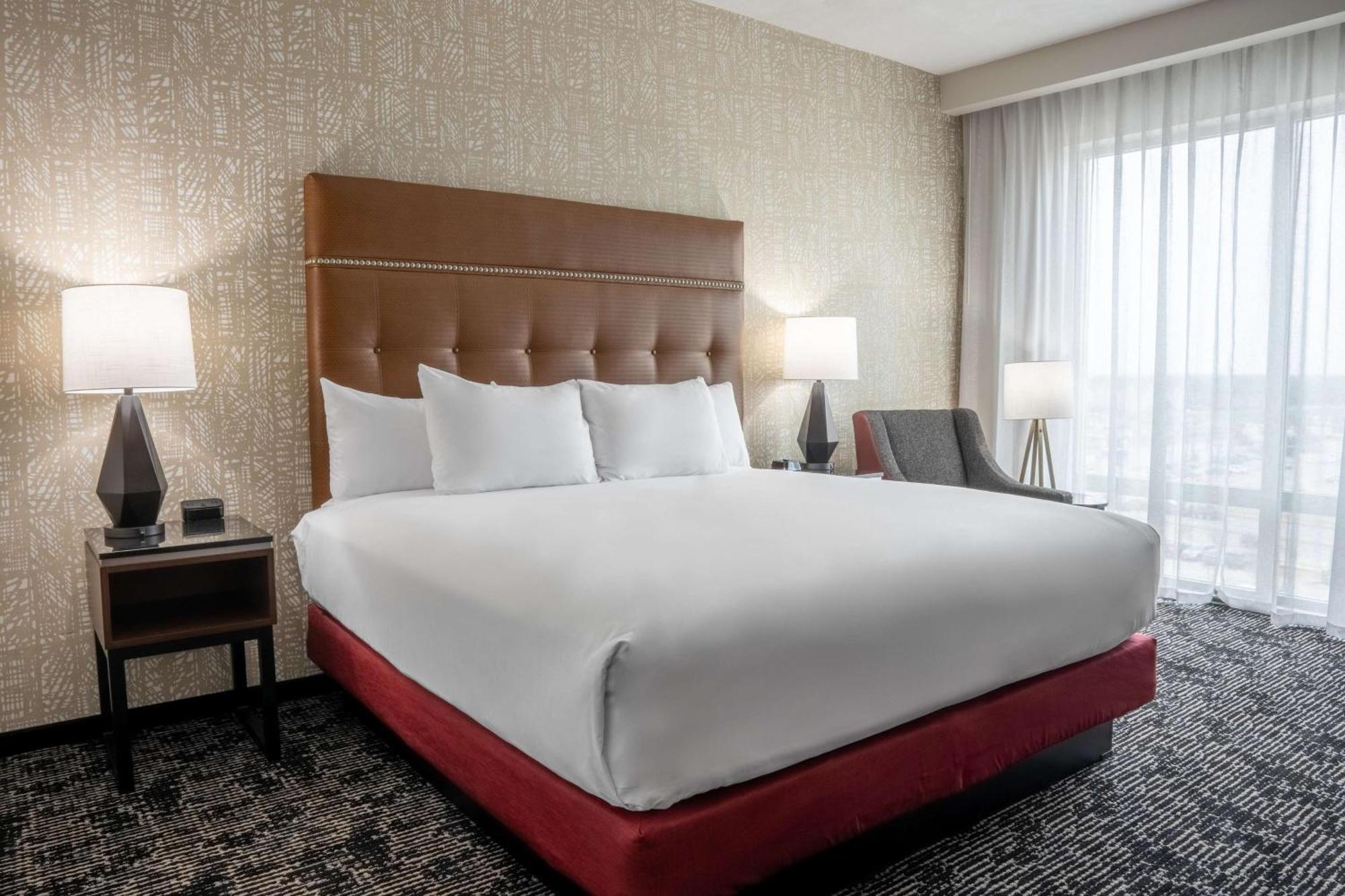 Drury Plaza Hotel カレッジ・ステーション エクステリア 写真